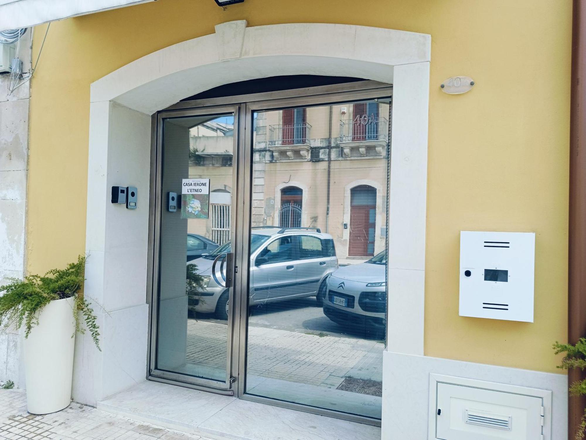 Casa Ierone L'Etneo Lägenhet Syrakusa Exteriör bild